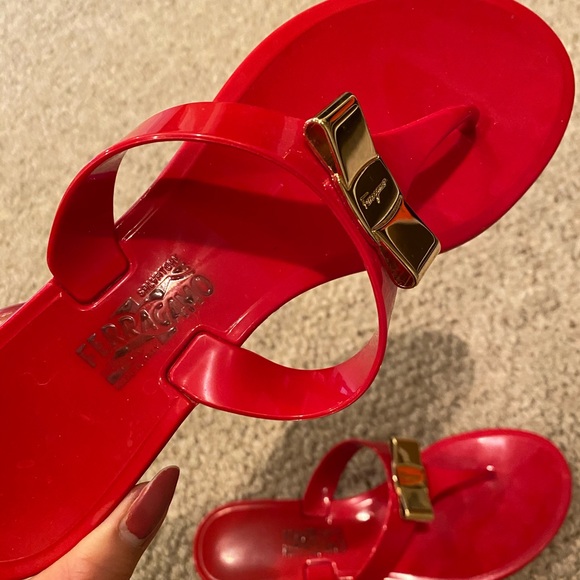 ferragamo red sandals